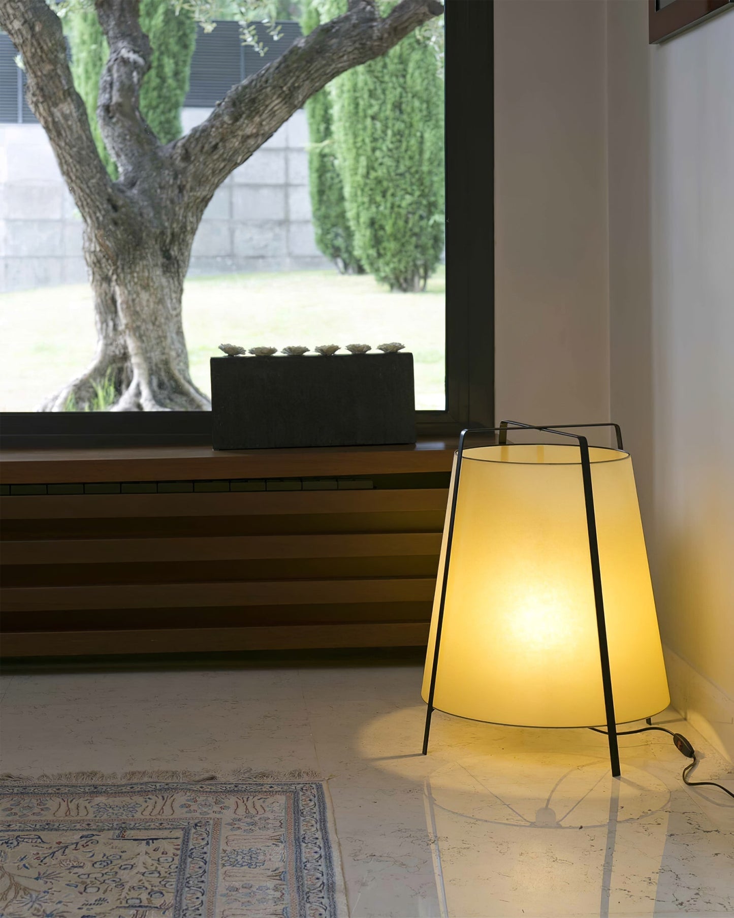 Emiko – LED Table Lamp with Stylish Oriental Design