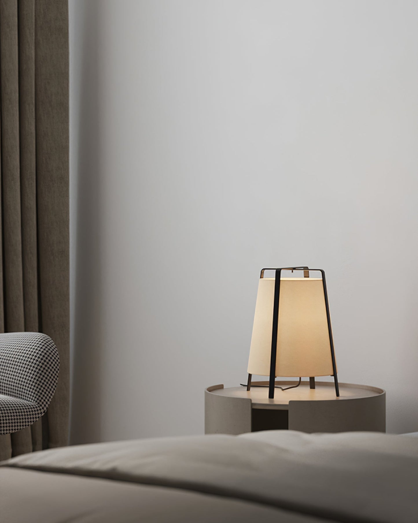 Emiko – LED Table Lamp with Stylish Oriental Design