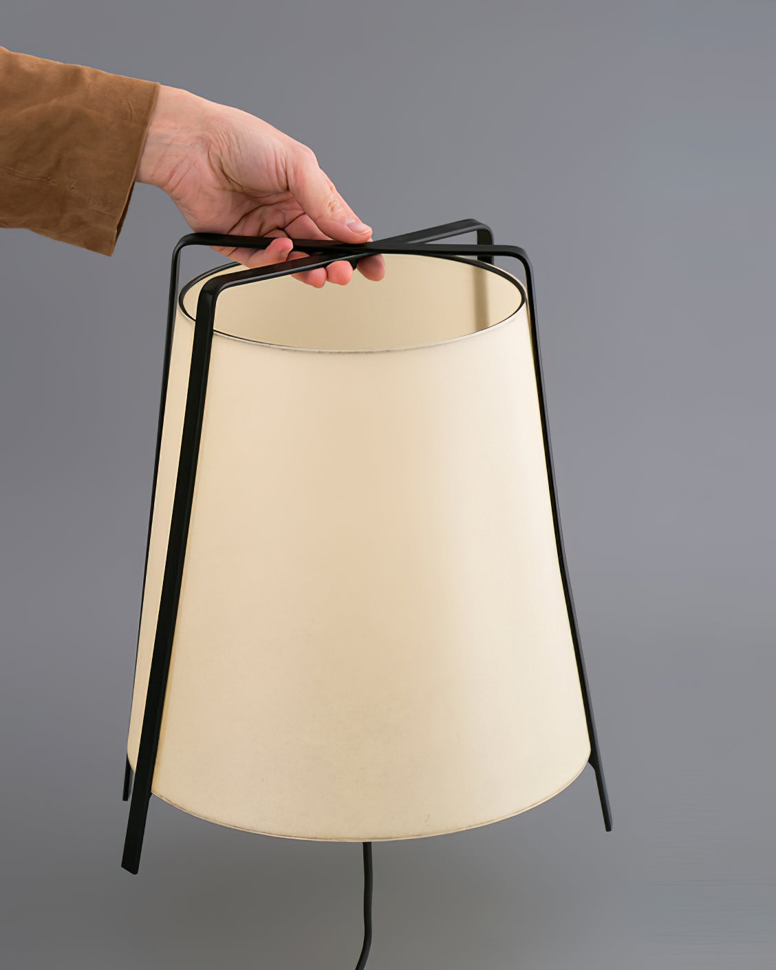 Emiko – LED Table Lamp with Stylish Oriental Design
