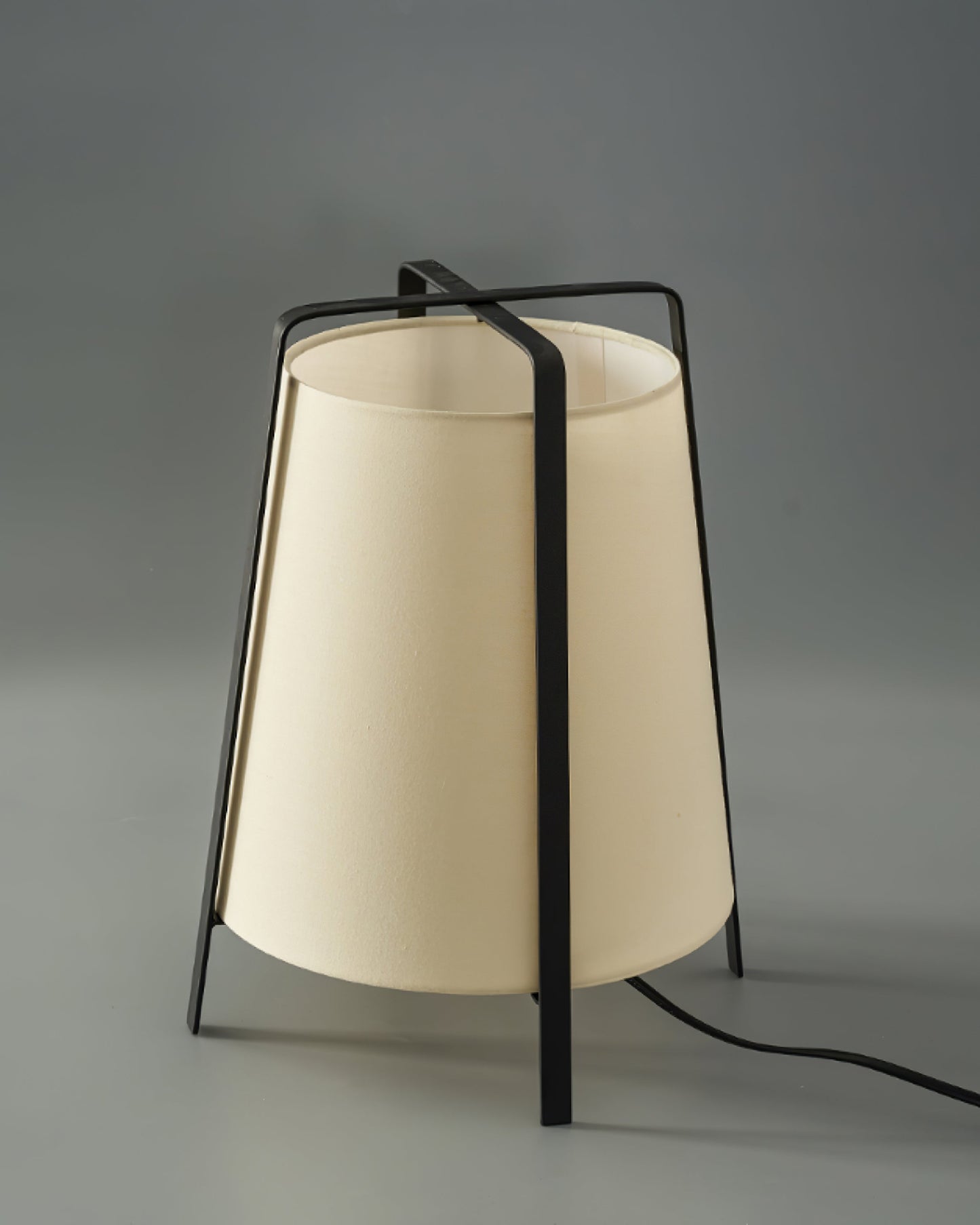 Emiko – LED Table Lamp with Stylish Oriental Design