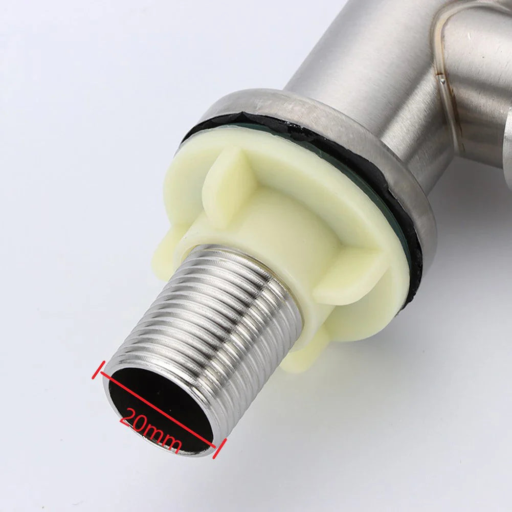 Calvoro – Stainless Steel Single-Handle Kitchen Tap with Water-Saving Aerator