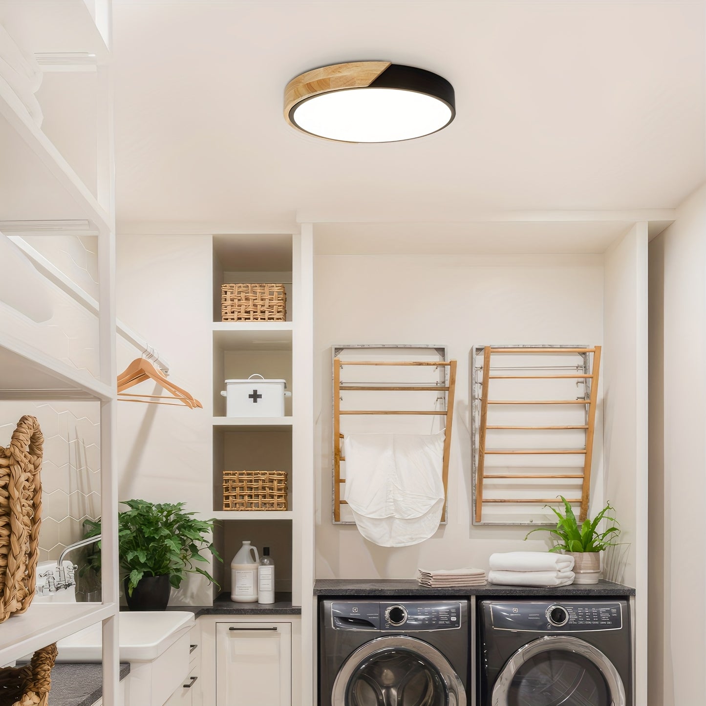 Averyn – Modern Round LED Ceiling Light with Triple Colour Modes (30cm, Black)
