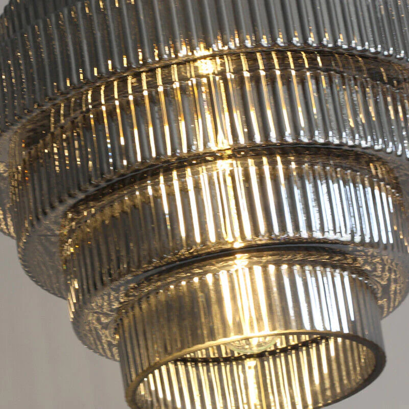 Vero – Brass & Glass Bottle-Shaped Pendant Lamp with Vintage Charm