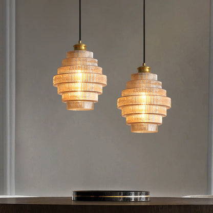 Vero – Brass & Glass Bottle-Shaped Pendant Lamp with Vintage Charm