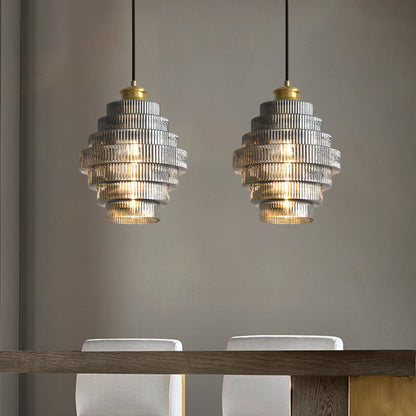 Vero – Brass & Glass Bottle-Shaped Pendant Lamp with Vintage Charm